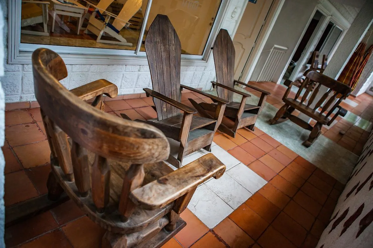 Πανσιόν La Perla Hostel Σάντα Μάρτα