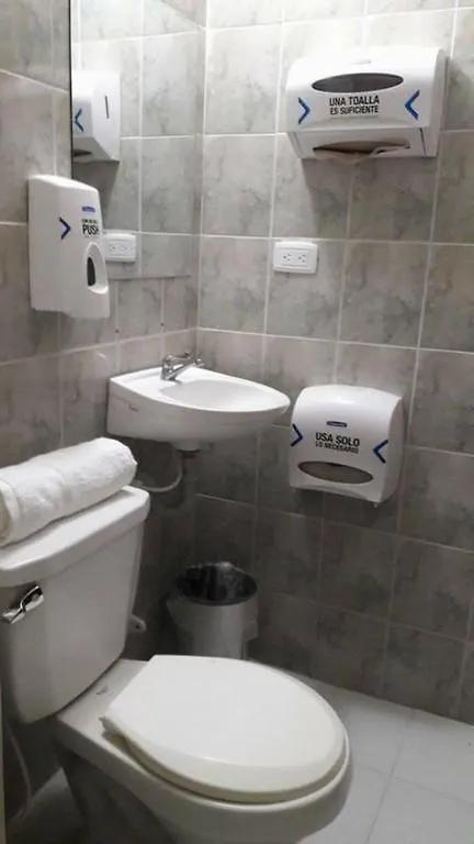 La Perla Hostel 산타마르타 2*,
