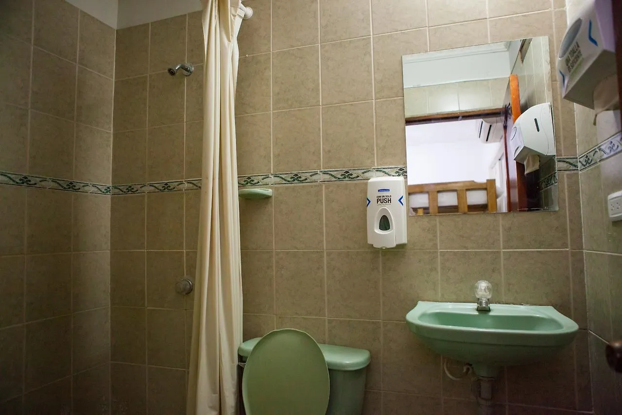 La Perla Hostel Santa Marta  Gasthof